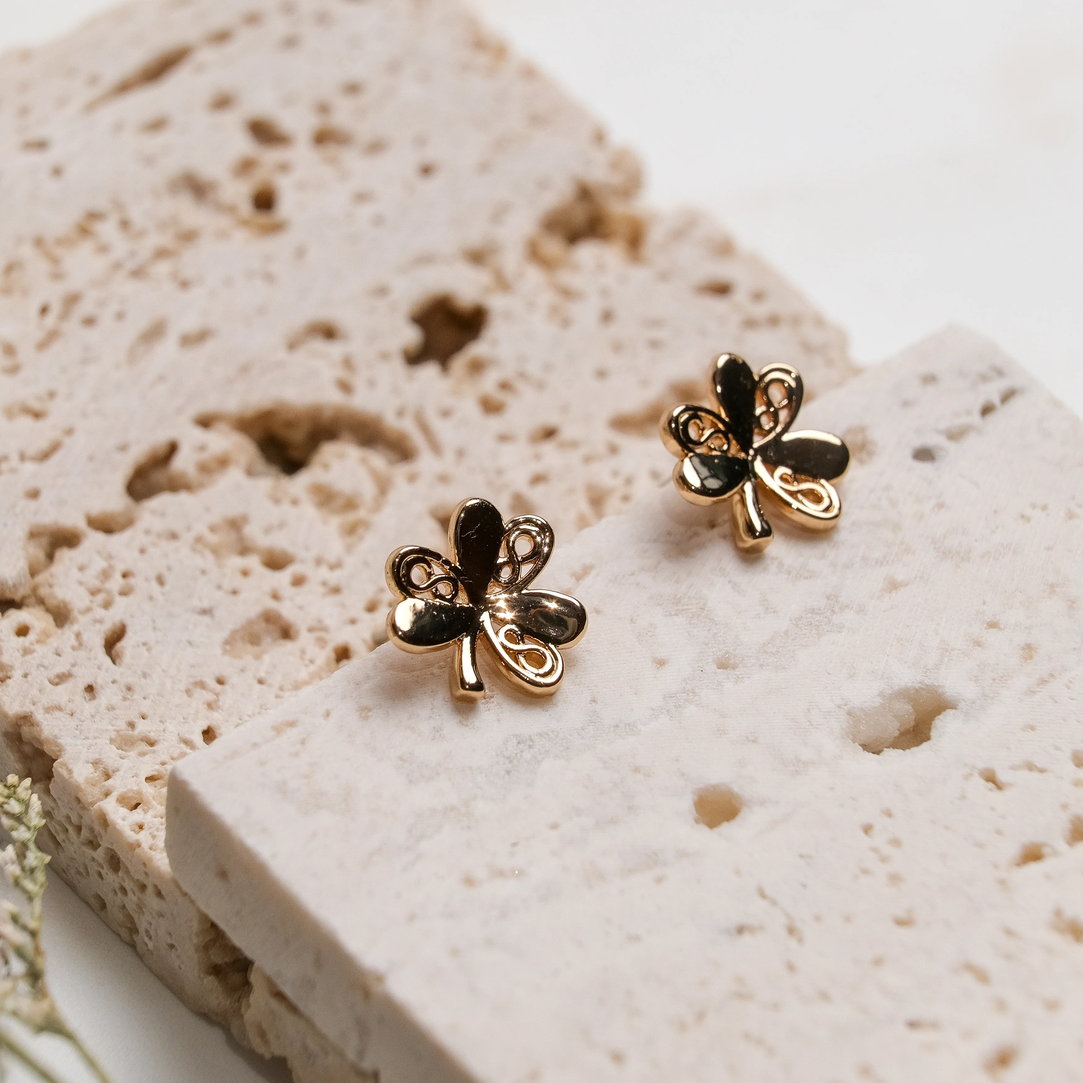 Shamrock Greenstone Studs - 6388